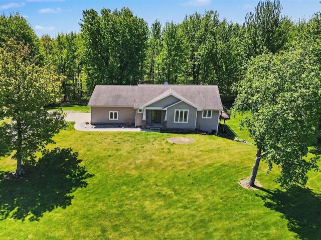 6054 S Moorland Road, Ravenna, MI 49451