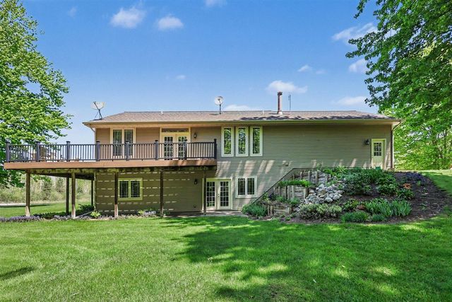6054 S Moorland Road, Ravenna, MI 49451