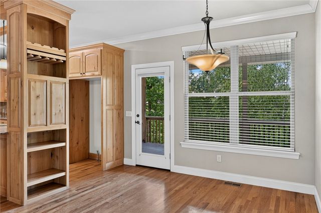 41 Village Road, Rogers, AR 72756