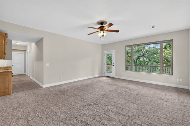 41 Village Road, Rogers, AR 72756