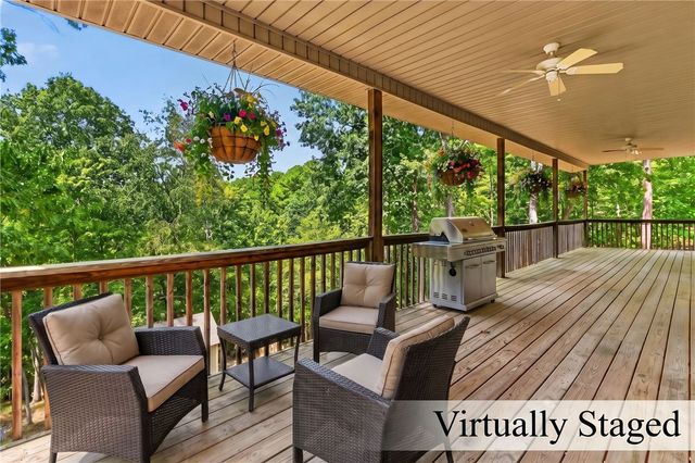 41 Village Road, Rogers, AR 72756