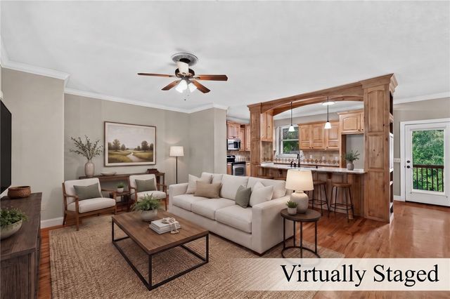 41 Village Road, Rogers, AR 72756