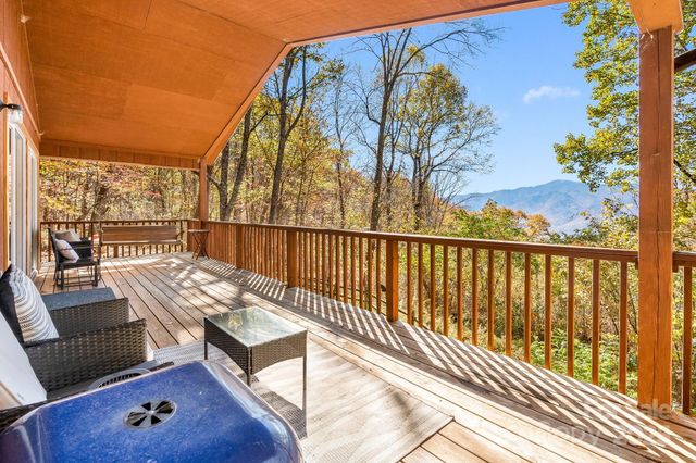 146 Promiseland Road, Canton, NC 28716