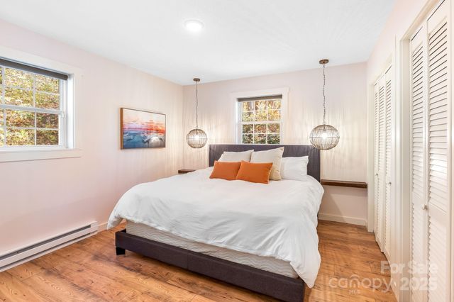 146 Promiseland Road, Canton, NC 28716