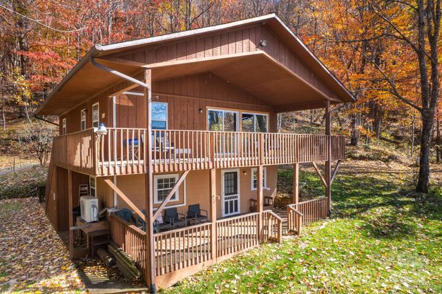 146 Promiseland Road, Canton, NC 28716