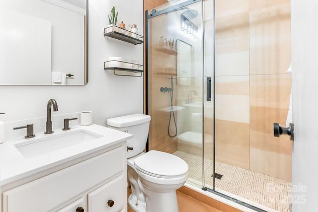 146 Promiseland Road, Canton, NC 28716