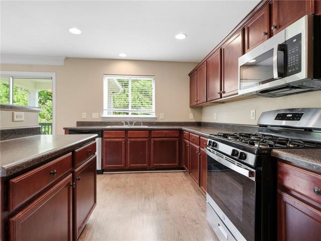 2828 Farmstead Court, Grayson, GA 30017