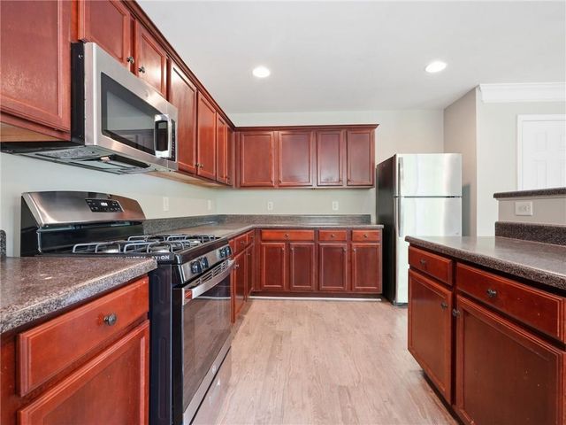 2828 Farmstead Court, Grayson, GA 30017