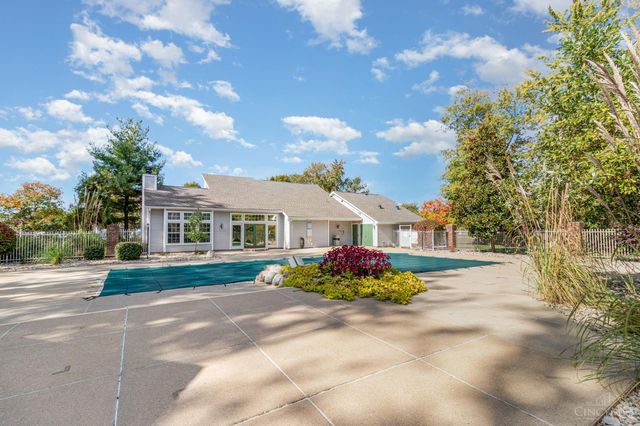 210 Carrington Place, Loveland, OH 45140