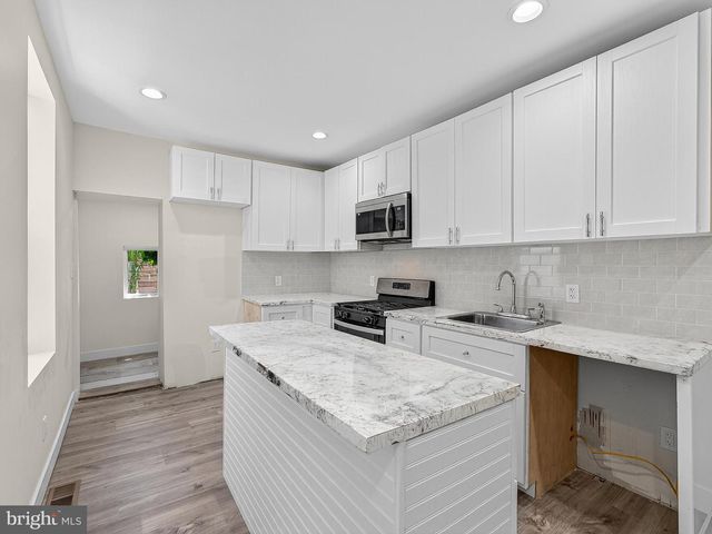 3020 EUCLID AVE, Philadelphia, PA 19121