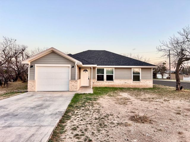 2937 Coleman Street, San Angelo, TX 76901