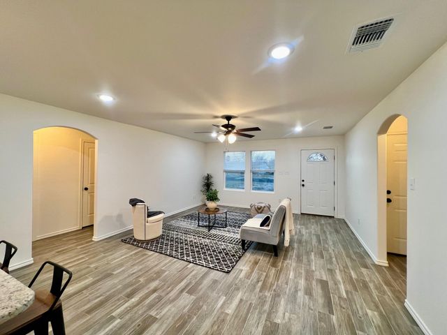 2937 Coleman Street, San Angelo, TX 76901