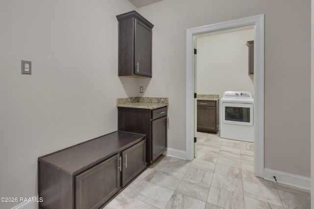 212 Valcour Place, Youngsville, LA 70592