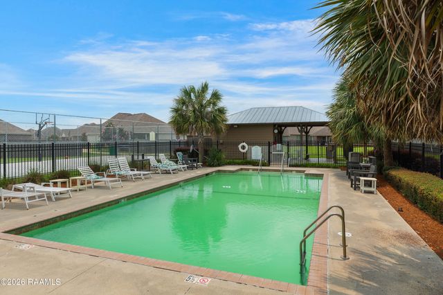 212 Valcour Place, Youngsville, LA 70592