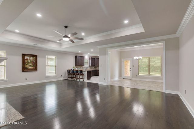 212 Valcour Place, Youngsville, LA 70592