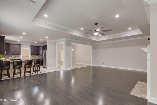 212 Valcour Place, Youngsville, LA 70592