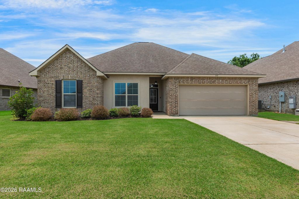 212 Valcour Place, Youngsville, LA 70592