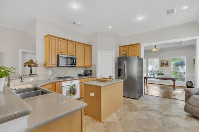 23 W Bonny Branch Street, The Woodlands, TX 77382