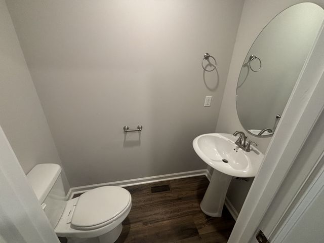 1162 Old Charlotte Trce, Clarksville, TN 37040