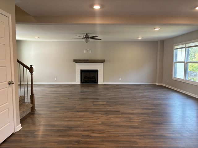 1162 Old Charlotte Trce, Clarksville, TN 37040