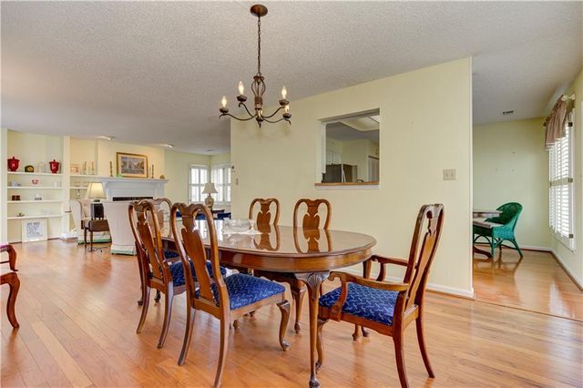 94 Robyn Way, Marietta, GA 30062