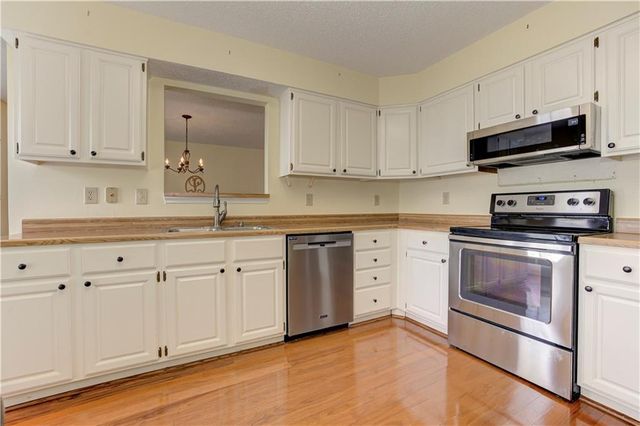 94 Robyn Way, Marietta, GA 30062