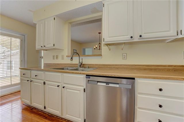 94 Robyn Way, Marietta, GA 30062