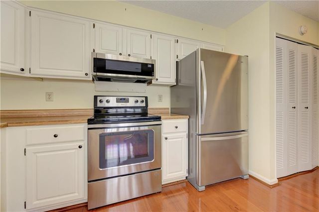 94 Robyn Way, Marietta, GA 30062