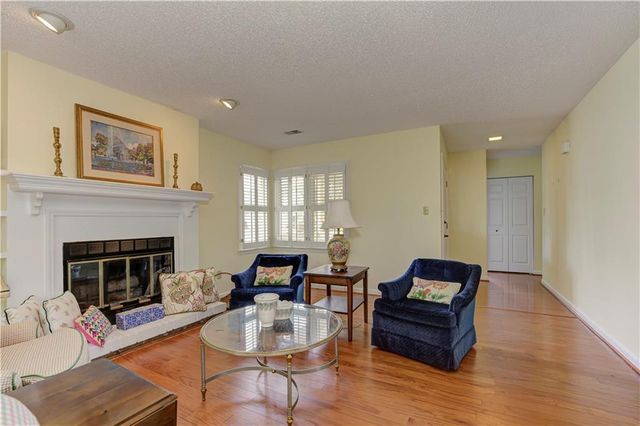 94 Robyn Way, Marietta, GA 30062