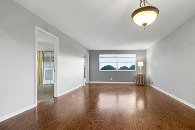 6890 Royal Palm Boulevard 312H, Margate, FL 33063