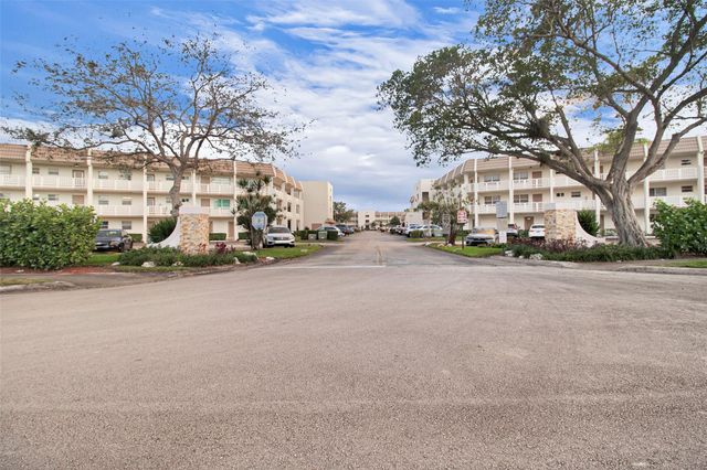 6890 Royal Palm Boulevard 312H, Margate, FL 33063