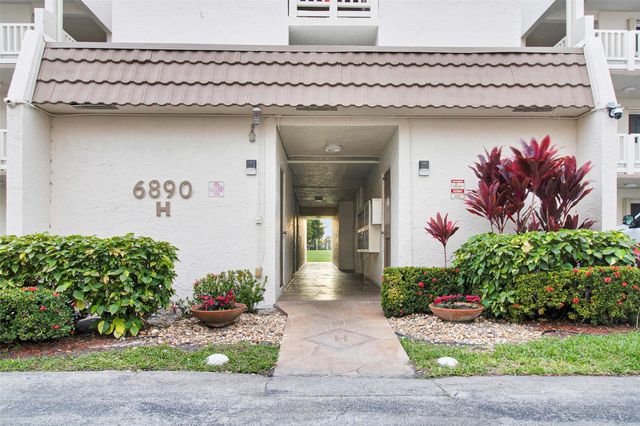 6890 Royal Palm Boulevard 312H, Margate, FL 33063