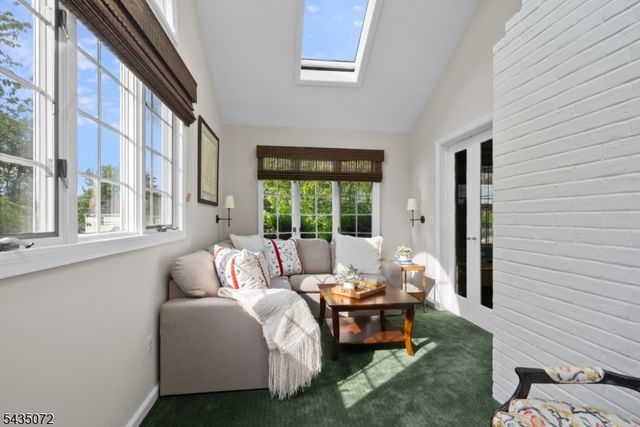 7 Birdseye Gln, Verona Twp., NJ 07044