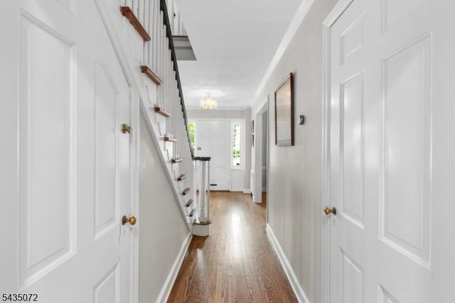7 Birdseye Gln, Verona Twp., NJ 07044