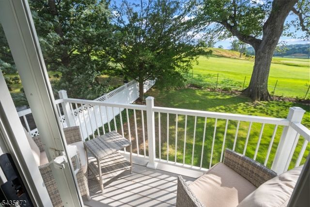 7 Birdseye Gln, Verona Twp., NJ 07044