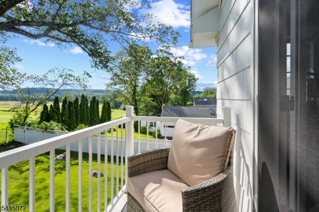 7 Birdseye Gln, Verona Twp., NJ 07044