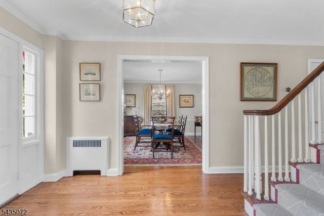 7 Birdseye Gln, Verona Twp., NJ 07044