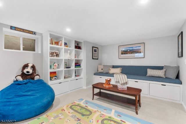7 Birdseye Gln, Verona Twp., NJ 07044