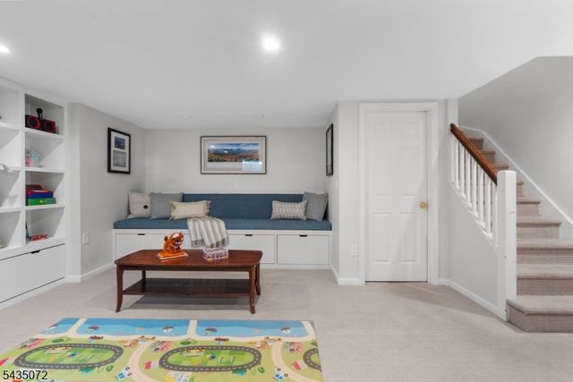 7 Birdseye Gln, Verona Twp., NJ 07044