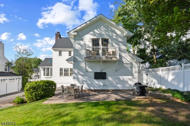 7 Birdseye Gln, Verona Twp., NJ 07044