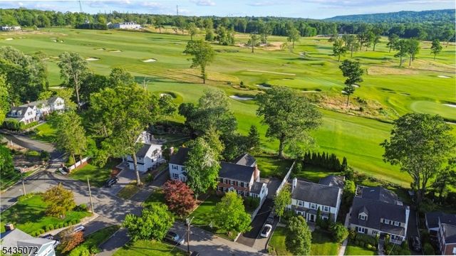 7 Birdseye Gln, Verona Twp., NJ 07044