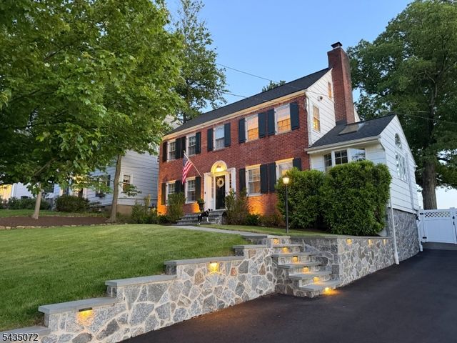 7 Birdseye Gln, Verona Twp., NJ 07044