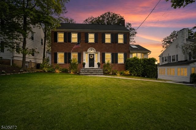 7 Birdseye Gln, Verona Twp., NJ 07044