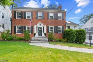 7 Birdseye Gln, Verona Twp., NJ 07044
