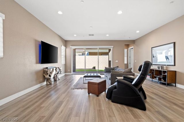 10142 TREE BLOSSOM Avenue, Las Vegas, NV 89166