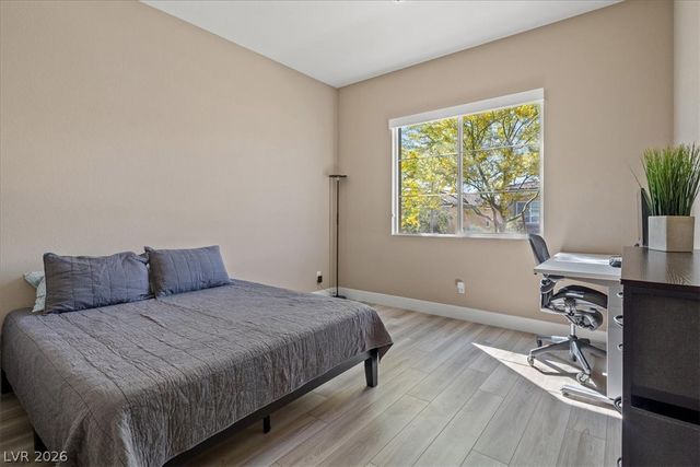 10142 TREE BLOSSOM Avenue, Las Vegas, NV 89166