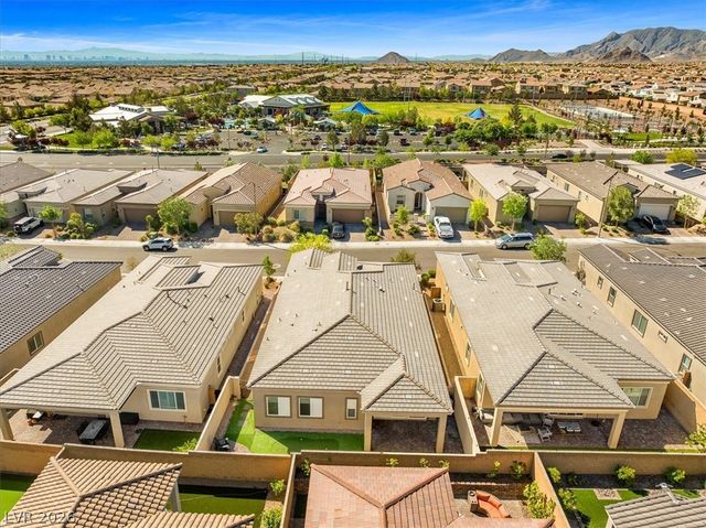 10142 TREE BLOSSOM Avenue, Las Vegas, NV 89166