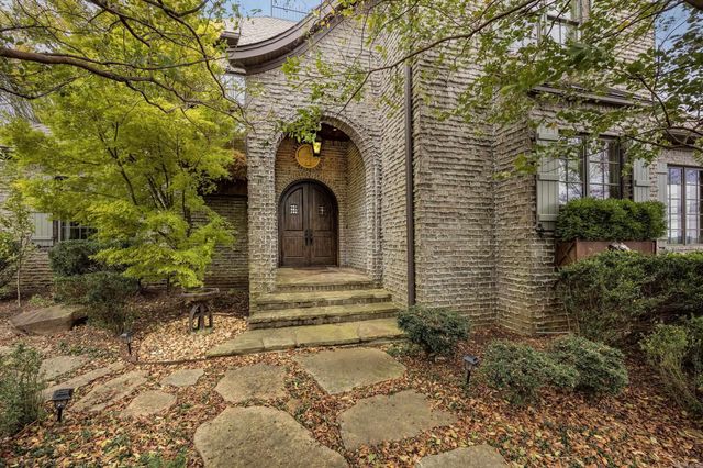 16206 Vista Del Rio Drive, North Little Rock, AR 72113