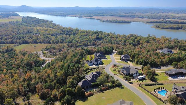 16206 Vista Del Rio Drive, North Little Rock, AR 72113