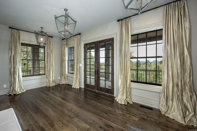 16206 Vista Del Rio Drive, North Little Rock, AR 72113